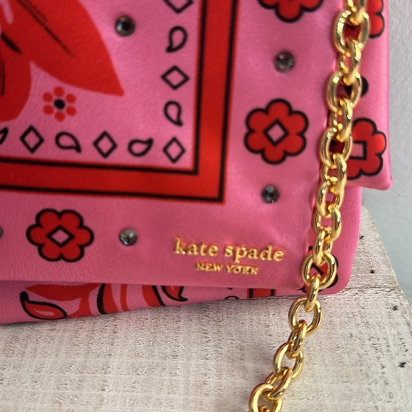Nwt Kate spade carousel fold bandana printed fabric clutch - Picture 2 of 7